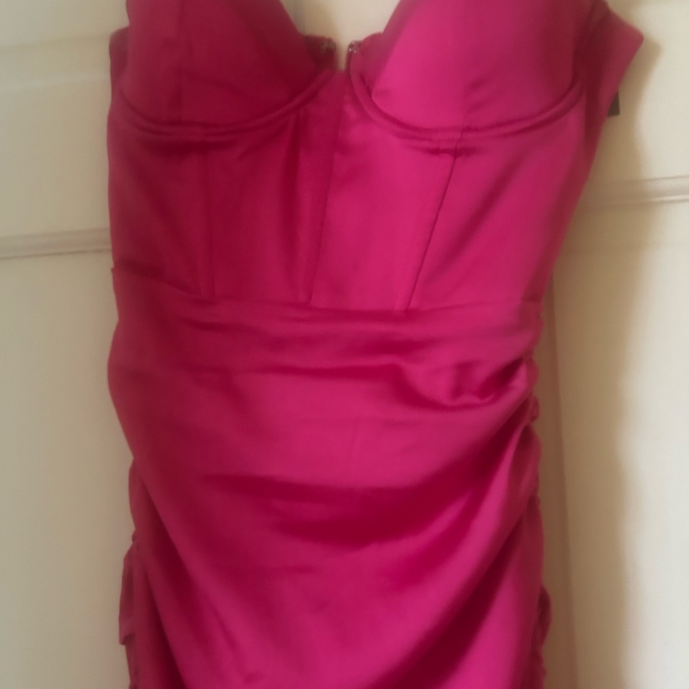 opolly corset dress size 4. perfect condition . Beautiful pink dress